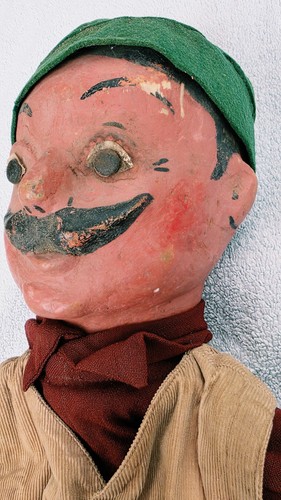 Antico pupazzo marionetta