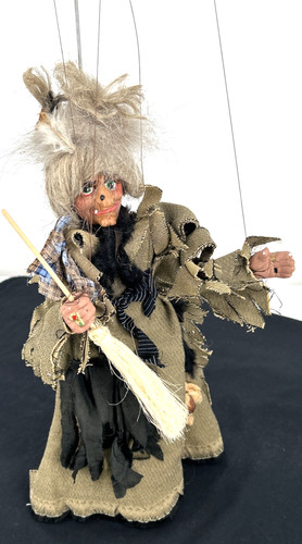 Marionetta ceca vecchia
